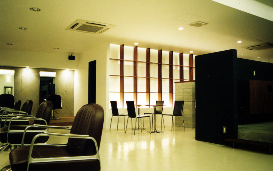 店内①.png