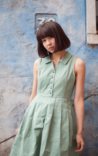review8_400x640.jpg