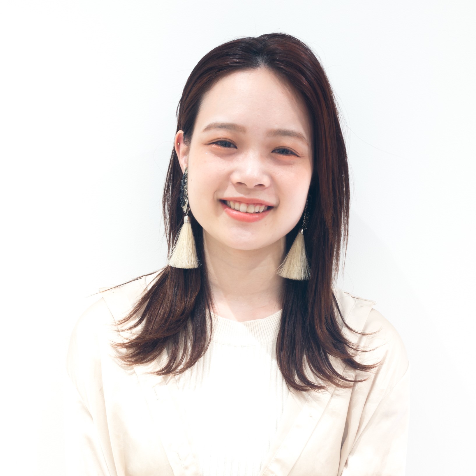 柳　知希