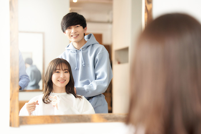 【現役美容師アンケート】美容師という仕事の魅力・やりがいは？向いている人も調査